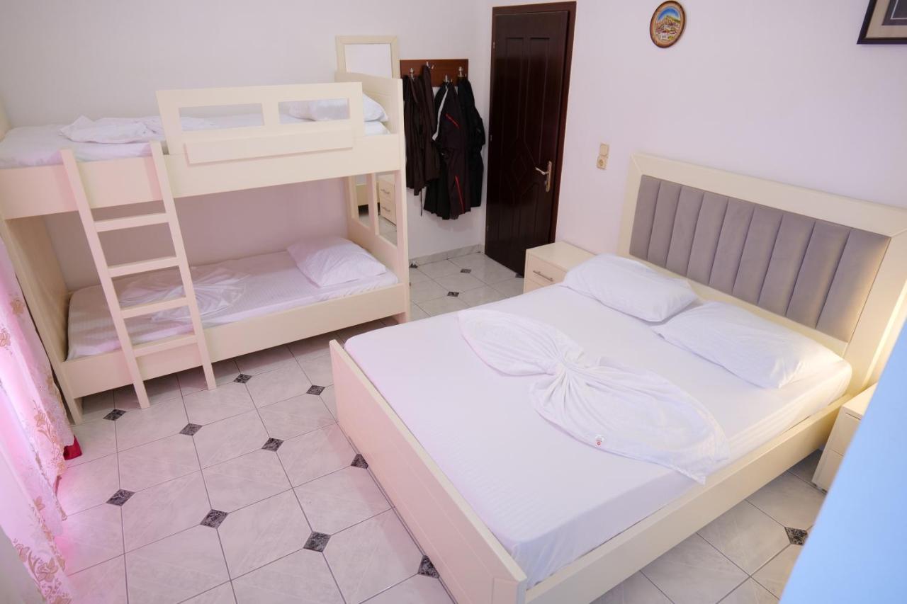 Vila Xhafa Ксамил Екстериор снимка